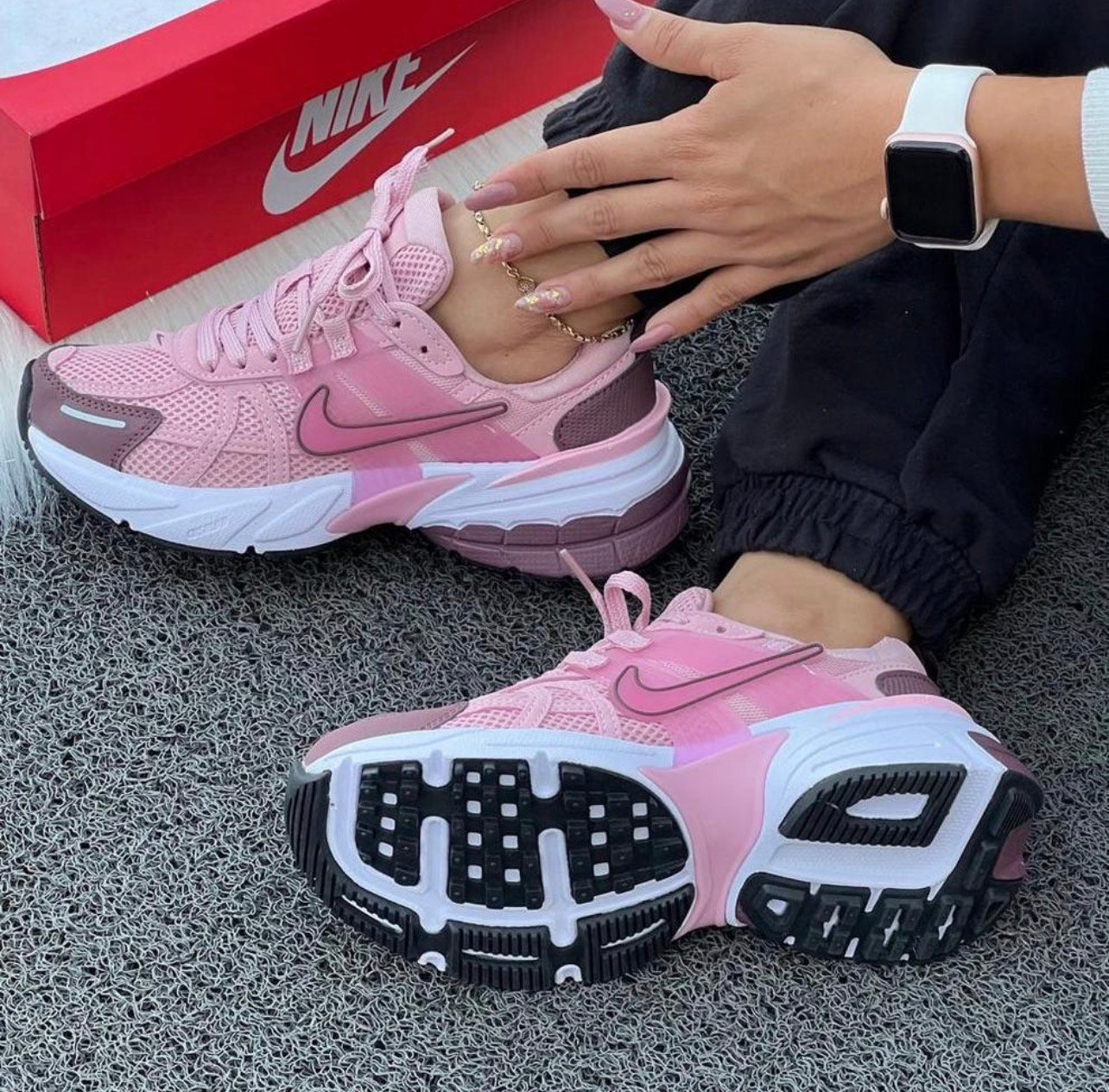 Nike V2K Run